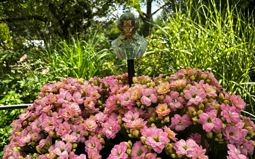 Blumenstecker > Beethoven < Gruen