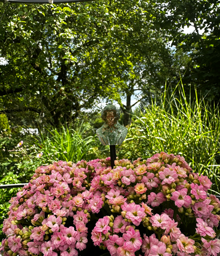 Blumenstecker > Beethoven < Gruen