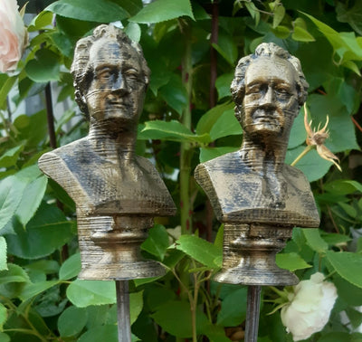 Gartenstecker > Goethe < Old Gold