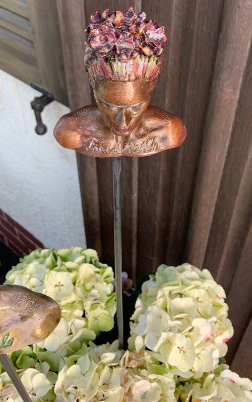 Gartenstecker > Frida Kahlo < Kupfer